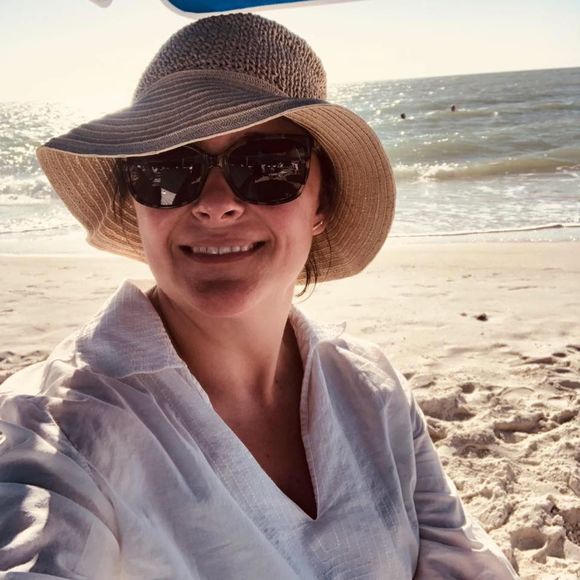 Meet your Posher, Shawna - Picture 1 of 1